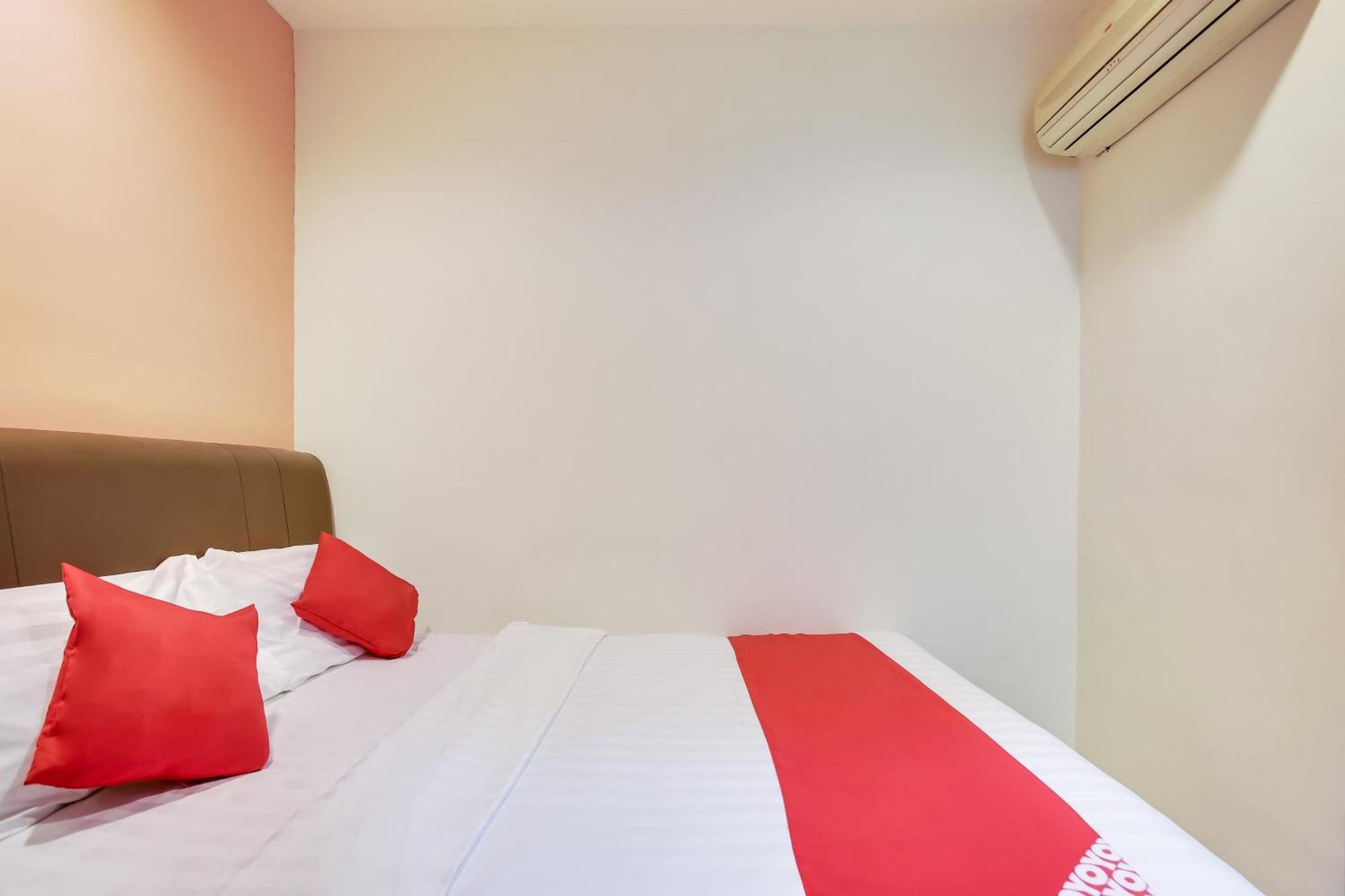 Oyo 90282 Hotel Taj Inn, Seksyen 7 Shah Alam Bagian luar foto